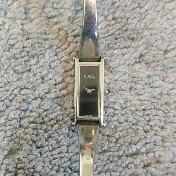 Gucci Watch - Picture 2 of 6